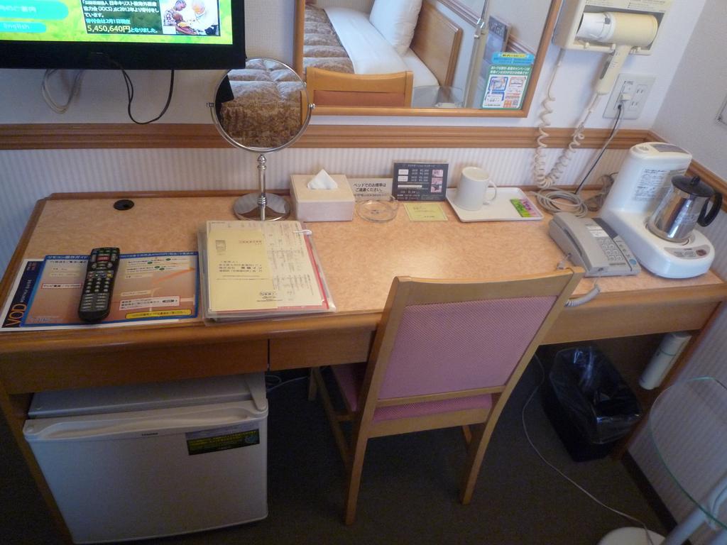 Toyoko Inn Hakata Nishi-Nakasu Fukuoka  Esterno foto